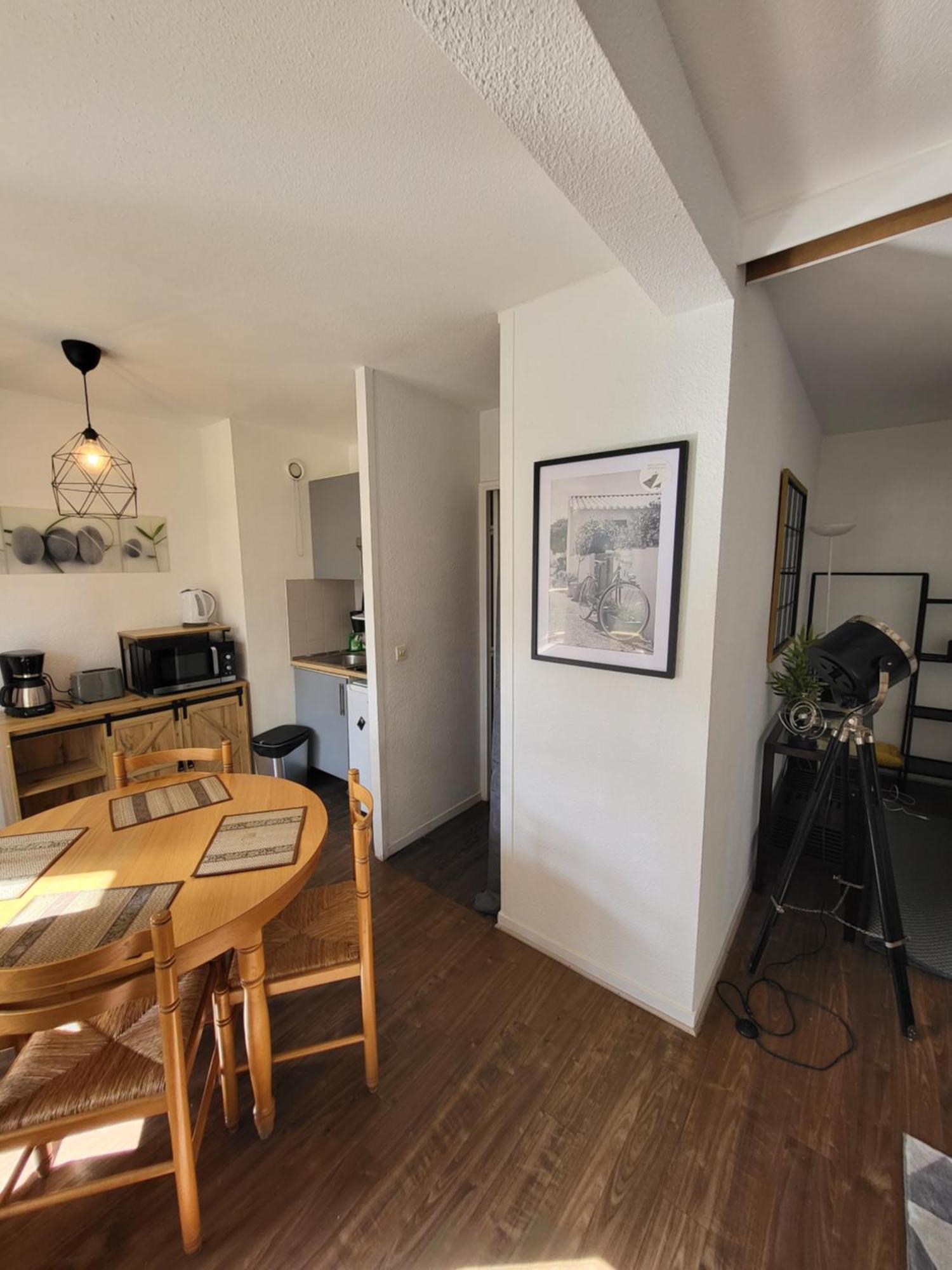 Studio Elegant A Cergy Εξωτερικό φωτογραφία