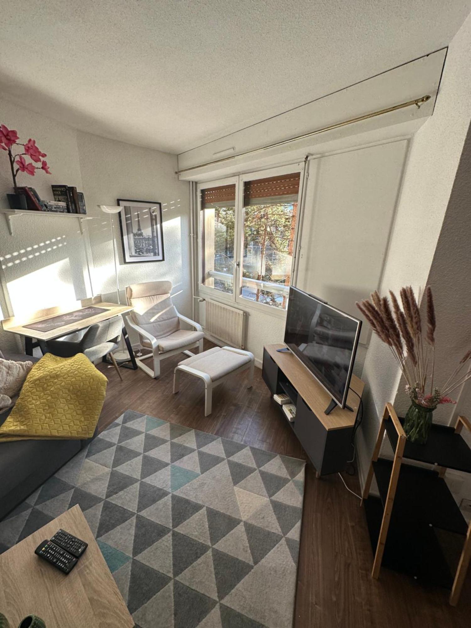 Studio Elegant A Cergy Εξωτερικό φωτογραφία