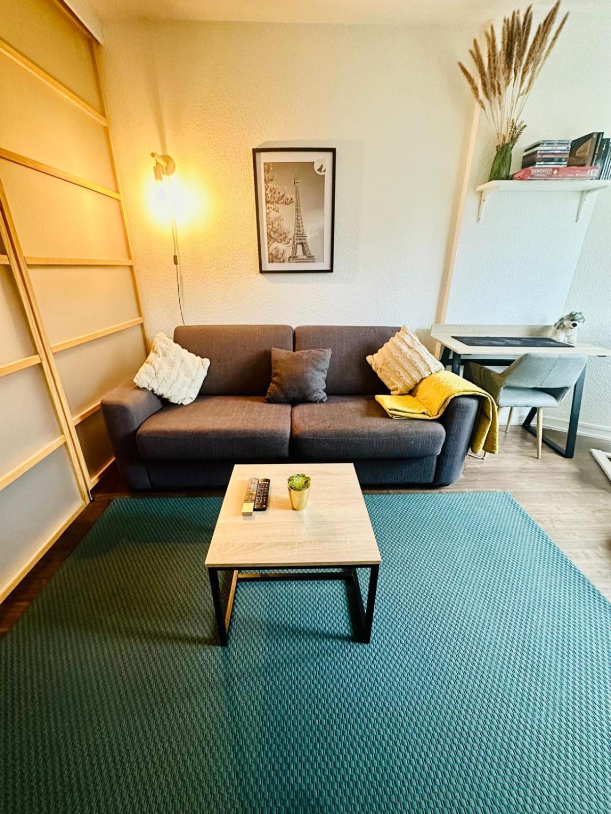 Studio Elegant A Cergy Εξωτερικό φωτογραφία